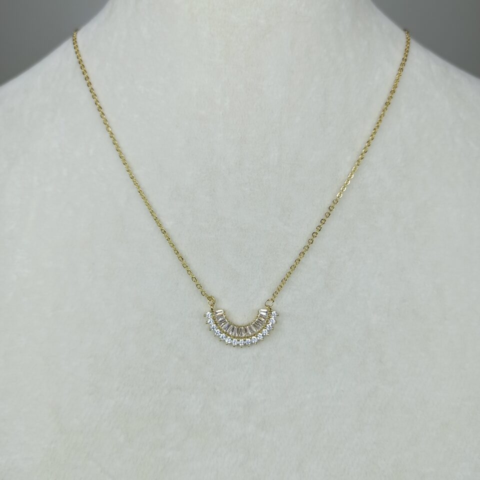 Altın Renk Vip 14K Yarım Ay Taş Detaylı Kolye (45+5 cm)